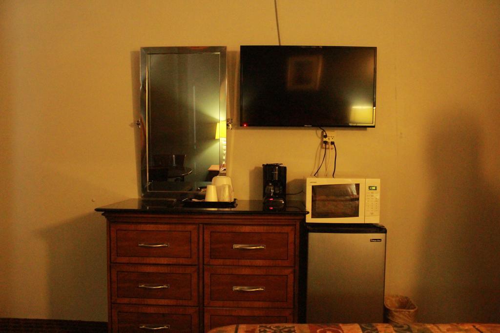 Budget Inn -เยอเรกา ภายนอก รูปภาพ