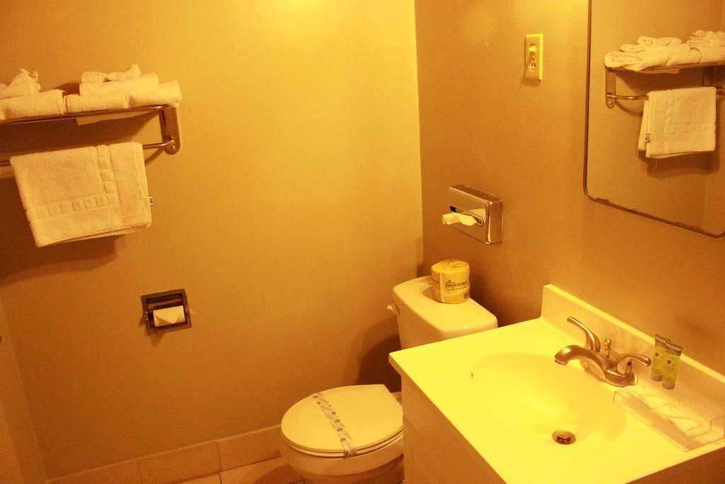 Budget Inn -เยอเรกา ภายนอก รูปภาพ