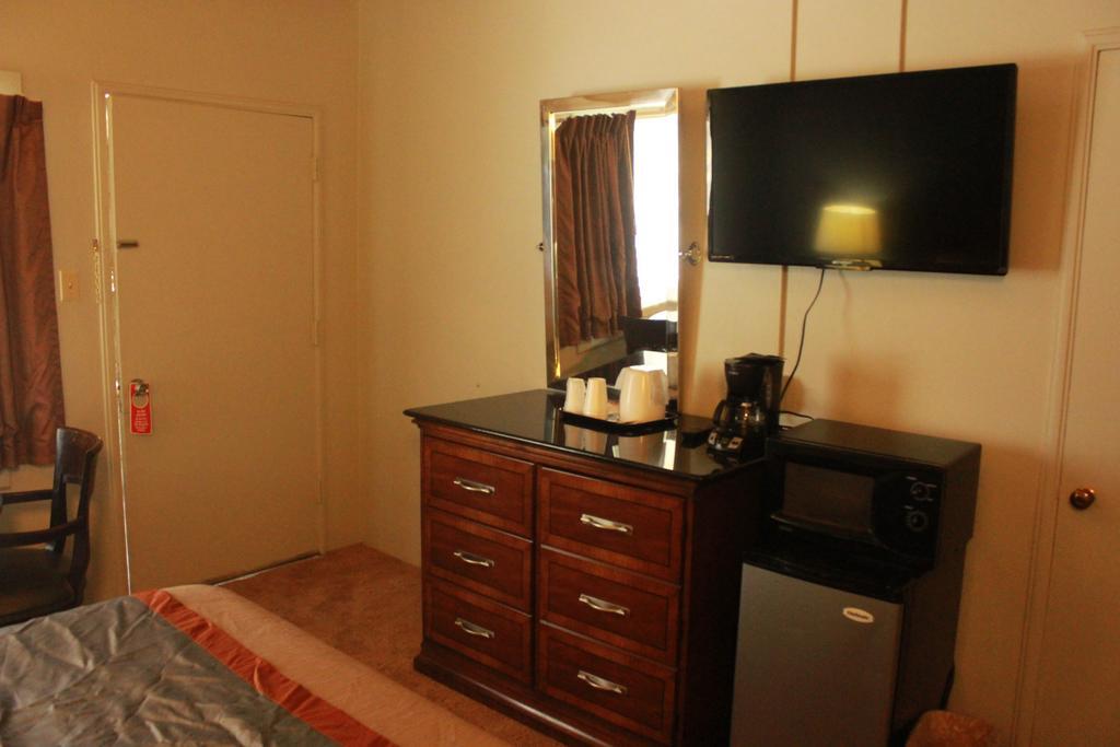 Budget Inn -เยอเรกา ภายนอก รูปภาพ